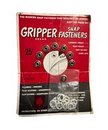 Vintage Gripper Snap Fasteners Size 16 8 Count Card Made in USA NEW Old ... - €8,65 EUR Vintage Gripper Snap Fasteners Size 16 8 Count Card Made in USA NEW Old ... - €8,65 EUR