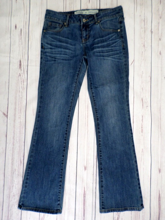 Charlotte Russe Women&#39;s / Girls Jeans Size 4S (30x30 measured) Everyday ... - $11.83