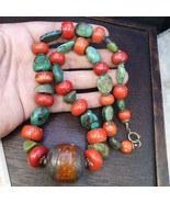 Ancien gros collier tibétain en argent, perles turquoise et corail 168G - €227,32 EUR Ancien gros collier tibétain en argent, perles turquoise et corail 168G - €227,32 EUR