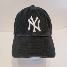 New York Yankees Hat NY Black White And Letters UTS Genuine Strapback Ba... - $213.64 MXN