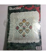 1994 Bucilla Christmas 14&quot; x14&quot; Quilted Stamped Cross Stitch Pillow 83153 - £16.14 GBP