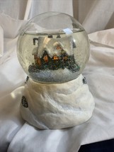 Thomas Kinkade Lighted Snow Globe Music Box ‘Un Enfant Regarde’ - £16.74 GBP