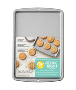 Wilton Recipe Right Small Non-Stick Baking Sheet, 13.2 x 9.25-Inch - $595.61 MXN