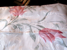 Comforter King Or Queen Quilted 2 Shams Cream? w/pink Flowers &amp; Queen Bedskirt - £59.35 GBP