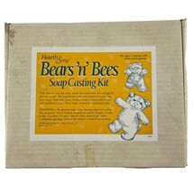 Hearth Song Bears n Bees Soap Making Casting Kit Model 2510 Bath Crafts - $24.74