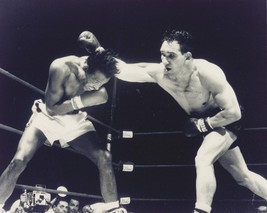 Sugar Ray Robinson Vs Gene Fullmer 8X10 Photo Boxing Picture - £3.96 GBP