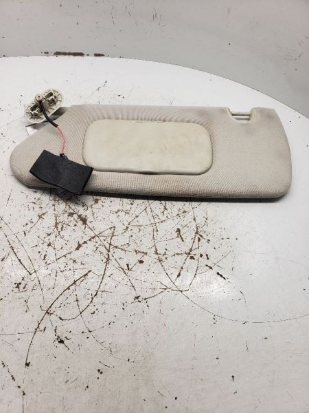 Driver Left Sun Visor With Illumination Fits 07-08 PACIFICA 1056264 - $37.39