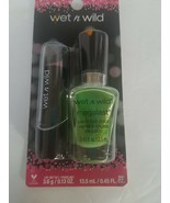 Wet N Wild Lipstick And Green Nail Polish .13 Oz - €21,11 EUR