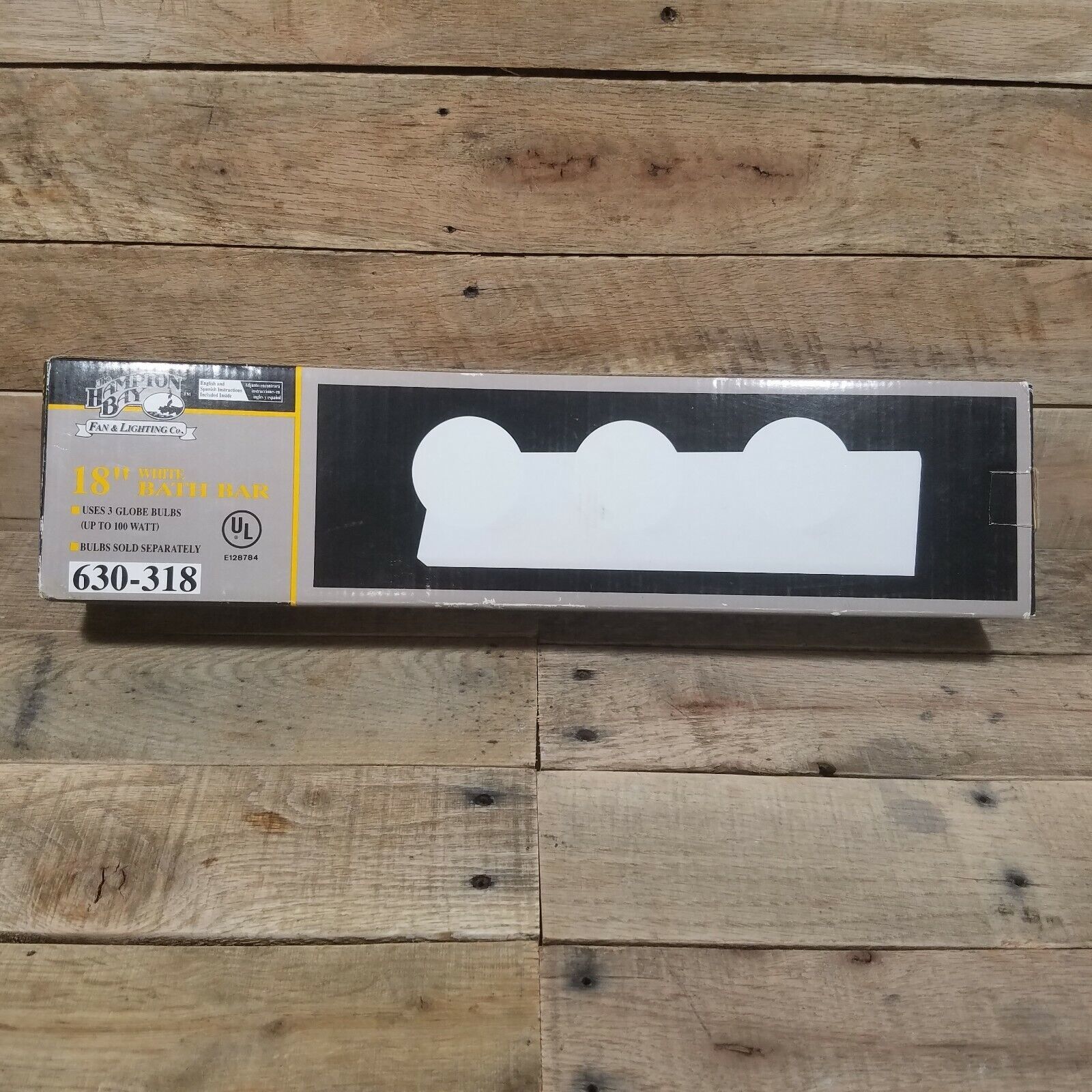 X2 Hampton Bay 3 Light Bath Bar 18&quot; White Finish 630-318 - $17.82