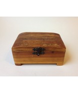 Vintage Carved Wood Trinket Jewelry Box Keepsake Engraved &quot;Roberta 1950&quot; - £27.52 GBP