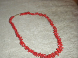 Branch Coral Necklace 1970 VG+ - £23.63 GBP