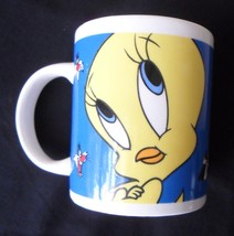 Tweety Bird Looney Tunes Warner Brothers Ceramic Coffee Mug w/Sylvester Cat 1998 - £11.52 GBP