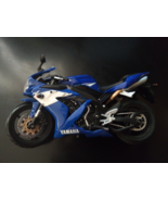 Miniature collectible Yamaha YZF R1 1:12 Maisto diecast metal 1999 - $68.38 CAD