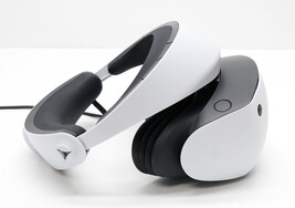 Sony PlayStation VR2 CFI-ZVR1 Headset and Sense Controllers for PS5 image 3