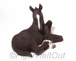 CA03386 Foal Lying Black &amp; White Figure Country Artists UK Natural World - £18.82 GBP