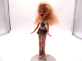 Bratz CLOE 10&quot; Fashion Doll Snap On Feet Shoes 2001 MGA - £27.55 GBP