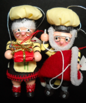 Hershey Kurt S Adler Christmas Ornament 1999 Santa and Mrs Claus Mail Order Box - $12.99