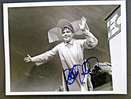SALLY FIELD: (THE FLYING NUN) HAND SIGN AUTOGRAPH ON A ORIG,ABC TV  PHOTO - $197.99