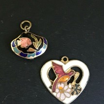 Estate Lot of Small Double Sided Black w Pink Enamel Fish &amp; Bird in Cream Heart - £8.97 GBP
