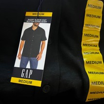 Gap Mens Size Medium Shirt Short Sleeve Knit Button Down Black Casual Dress - $369.90 MXN
