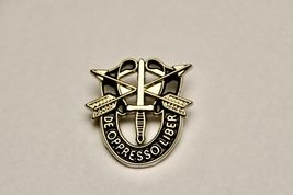 De Oppresso Liber Lapel Pin US Army Special Forces Group SFG Green Beret SF - $9.95