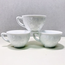 Indiana Colony Grape Harvest Vintage White Milk Glass Set Of 3 Coffee Tea Cups - £7.83 GBP