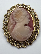 Vtg Mid Century Our Lady Of The Snows Cameo Brooch 2&quot; Tall 1 3/4&quot; Wide - £15.69 GBP