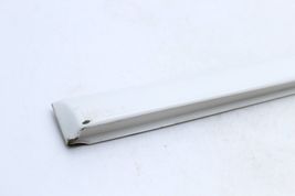 01-06 GMC YUKON DENALI REAR LEFT DRIVER SIDE DOOR MOLDING E5045 image 6