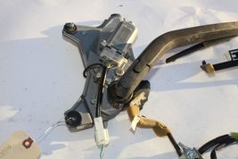 2004-2009 TOYOTA PRIUS REAR WINDSHIELD WIPER ASSEMBLY ARM MOTOR & HARNESS M1004 image 3