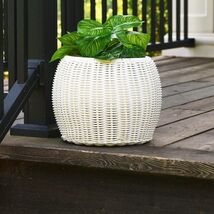 Short Resin Pedestal, White - $21.26