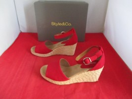 STYLE &amp; CO Women&#39;s Seleeney Wedge Sandals $59 US Size 7 1/2 - Red  #1042 - £19.56 GBP