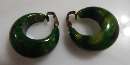 Vintage Bakelite 1 3/8&quot; Creamed Spinach Clip Hoop Earrings Simichrome Tested - £97.95 GBP