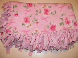 Rose Pink &amp; White Flowers On Pink Fleece Lined Blanket - £3.98 GBP