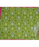 YELLOW &amp; WHITE FLORAL on OLIVE GREEN Cotton Quilt Fabric Remnant - €0,64 EUR