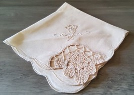 Vintage Linen and Crocheted Lace Edge Corner Napkins Set 6 Scalloped Edge 16x16 - £18.52 GBP
