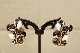 Vintage Costume Jewelry Purple Rhinestone Faux Pearl Gold Tone Clip Earr... - £16.55 GBP