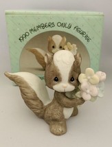 Precious Moments figurine Collecting Makes Good Scents Skunk Figure - £15.48 GBP