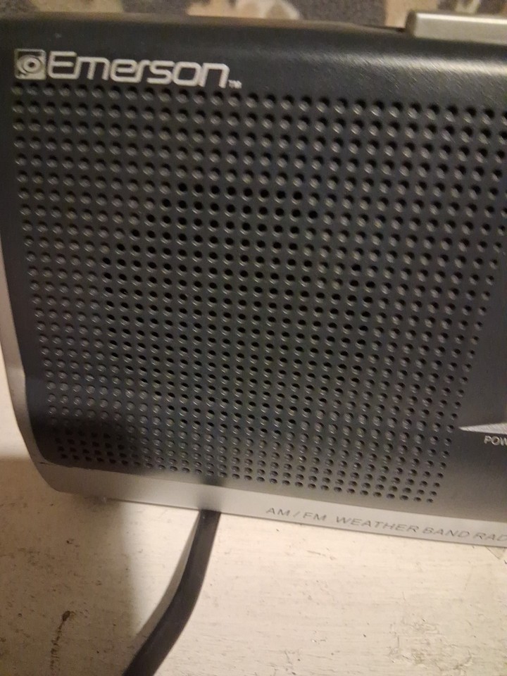 Emerson Radio AM/FM Weather Band Portable Radio Digital Clock Emergency Item image 5