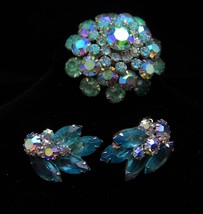 Vintage Rhinestone Brooch Earrings 1940s aquamarine aurora borealis blue stones  - £100.53 GBP
