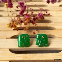 Shanghainese Jade Elephant Stud Earrings (with 14K Gold) - £227.56 GBP