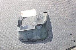 2001-2005 HYUNDAI SANTE FE FRONT PASSENGER RIGHT MUD GUARD FLAP M539 - $68.79