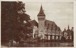 Budapest Hungary~Castle Vajdahunyad~1929 Photo Postcard - £4.99 GBP