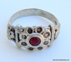 VINTAGE ANTIQUE TRIBAL OLD SILVER RING RAJASTHAN INDIA - £53.81 GBP