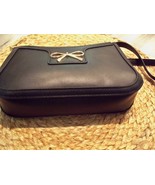 SMALL UNBRANDED LADY&#39;S HANDBAG BLACK ZIP CLOSED SHOULD STRAP BOW ON FRONT - €14,86 EUR