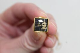 1950&#39;s-60&#39;s Vintage Amita Japan Gold Tone Damascene Tie Tack MB6360 - $14.01 CAD