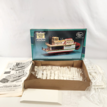 Lindberg Classic Southern Belle Stern Wheel River Boat Model Kit 1:64 Scale 1985 - £22.68 GBP