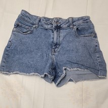 Maurices High Rise Jean Shorts Fringed sz 10 Blue 3&quot; Inseam Denim Stretch - £11.34 GBP
