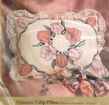 1991 Something Special Candamar Victorian Tulip Pillow Candlewick KIT 16 x 12 - £13.28 GBP