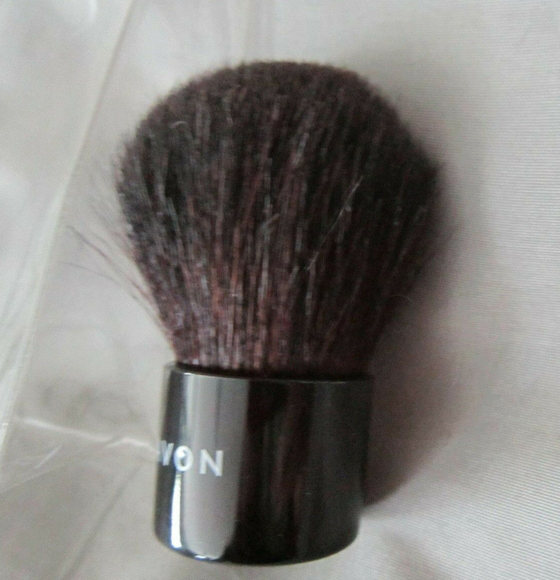 AVON Blush 2 1/2" Brush FULL in carring Case NEW Makeup Brush All over Kabuki - £14.21 GBP