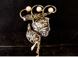  Vintage Damascene Brooch Enamel Gold Inlay Faux Pearl Toledo Jewelry 1950s - $25.00